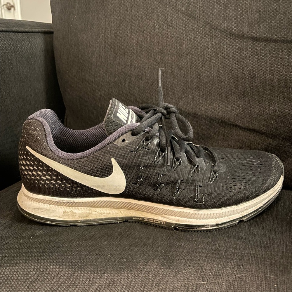Nike Zoom Pegasus 33 Running Shoes (Womens 10)